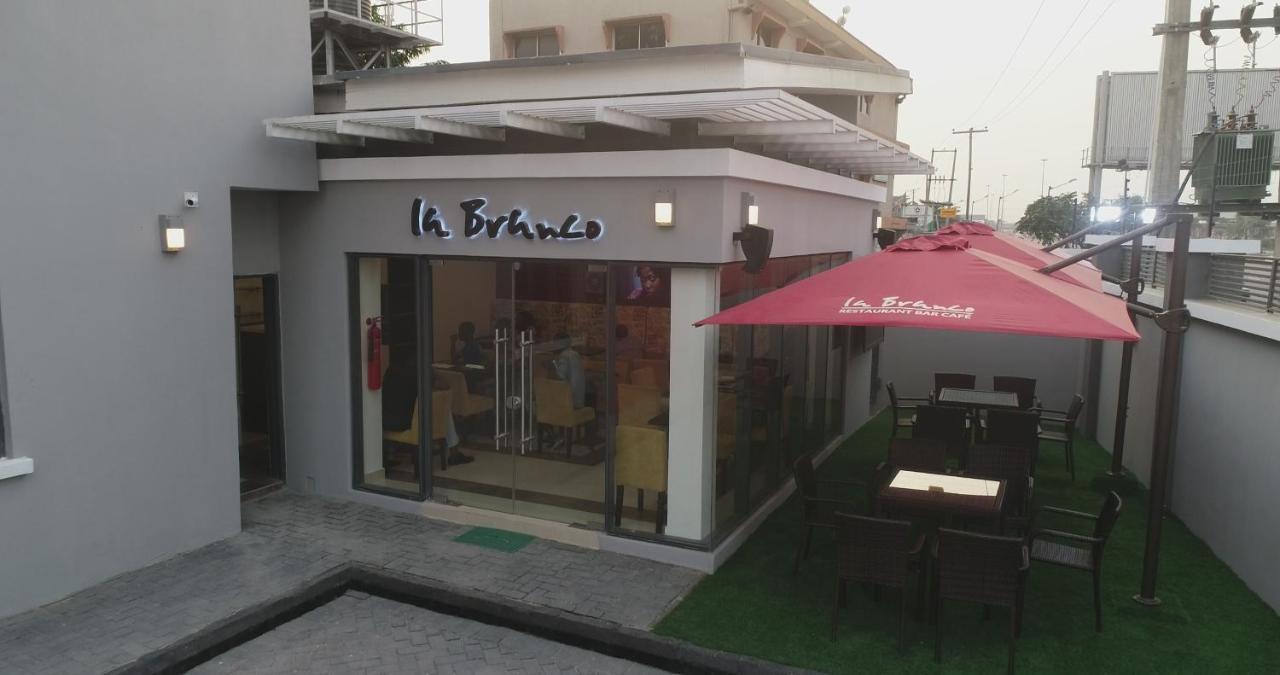 Urban Metro Inn Lagos Esterno foto